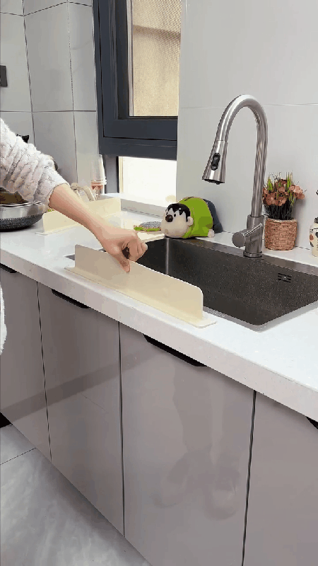 Silicone Sink Splash Guard Mat with Strong Suction Cup